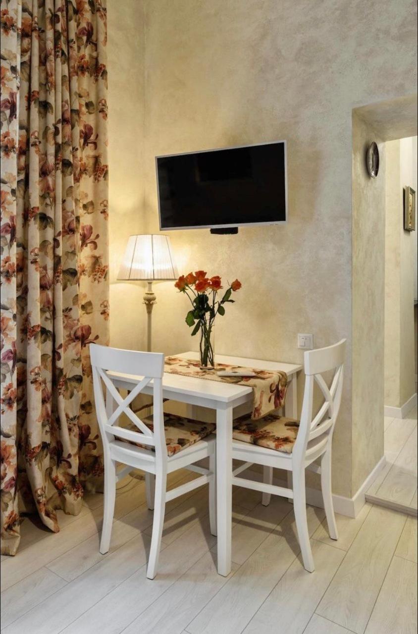 Lucky Apartmens In Centre Lviv Leopoli Esterno foto